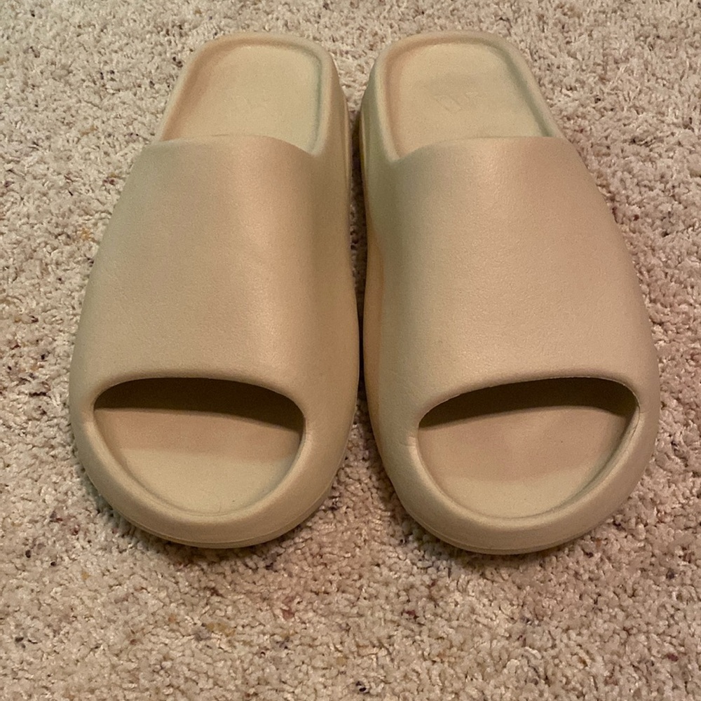 Yeezy adidas slide 2022 bone size 13